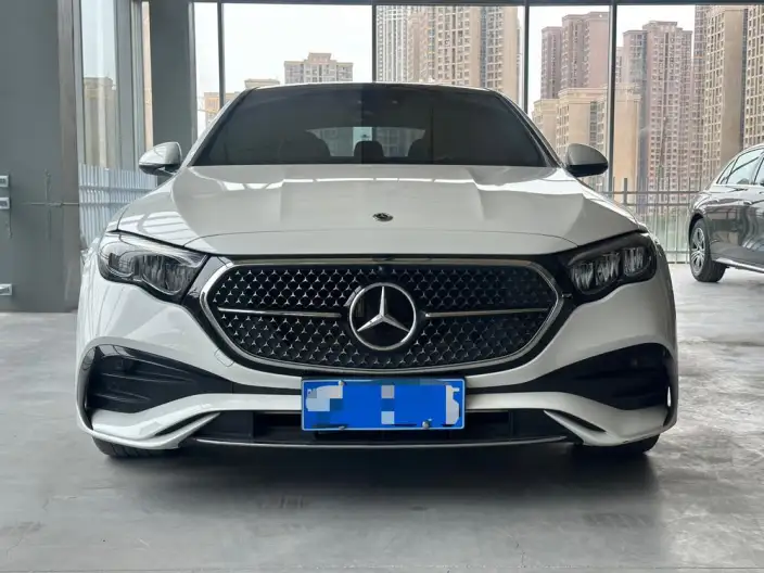 Mercedes-Benz E-Class 2024 Model E 260 L Sports sedan – фото 2