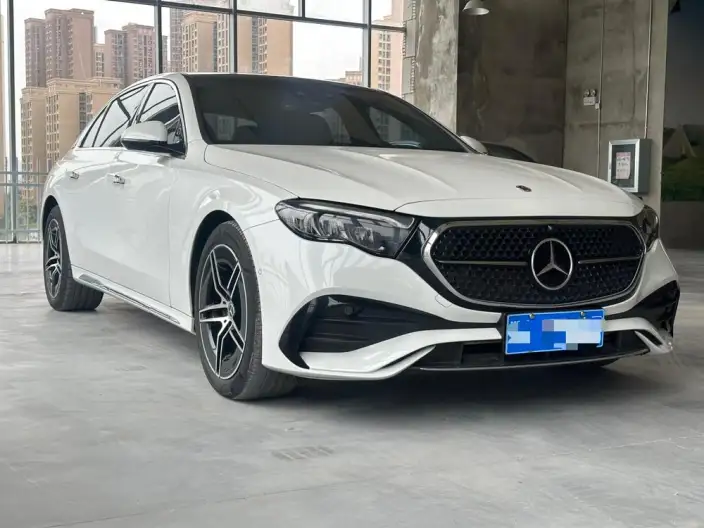 Mercedes-Benz E-Class 2024 Model E 260 L Sports sedan – фото 3