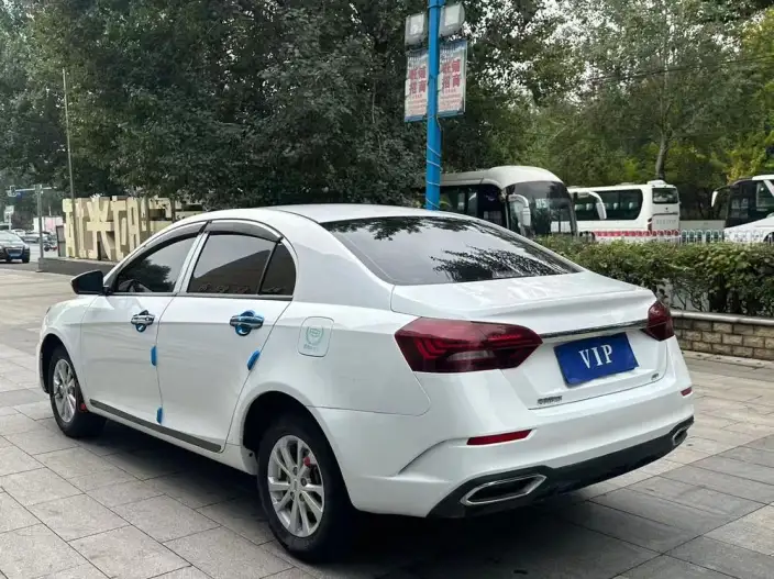 Geely Emgrand 2021 Model UP 1.5L CVT Luxury Model – фото 4