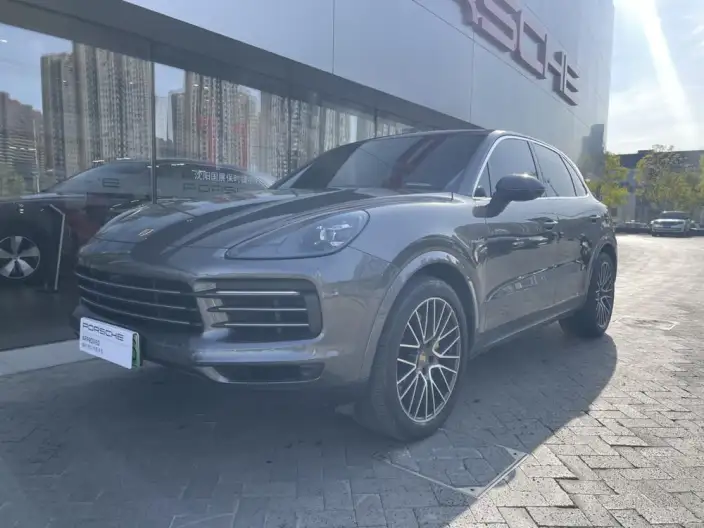 Cayenne E-Hybrid 2022 Model Cayenne E-Hybrid 2.0T Platinum edition