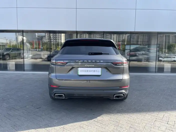 Cayenne E-Hybrid 2022 Model Cayenne E-Hybrid 2.0T Platinum edition – фото 6