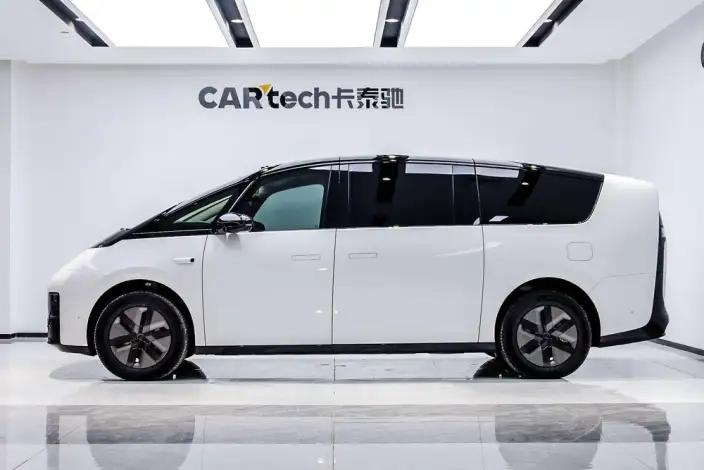 Li Auto MEGA 2025 Model Home Family Special Edition – фото 3