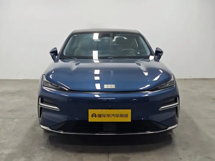 Geely Galaxy E8 PHEV 2025 Model 130km EM-i Premium Edition