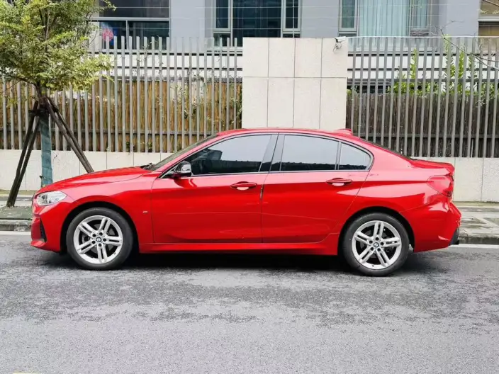 BMW 1 Series 2021 Model 120i M Sports Night Edition – фото 3