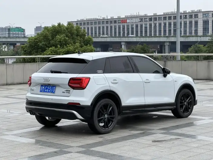 AUDI Q2L 2020 Model 35TFSI Enterprising Dynamic Model – фото 6