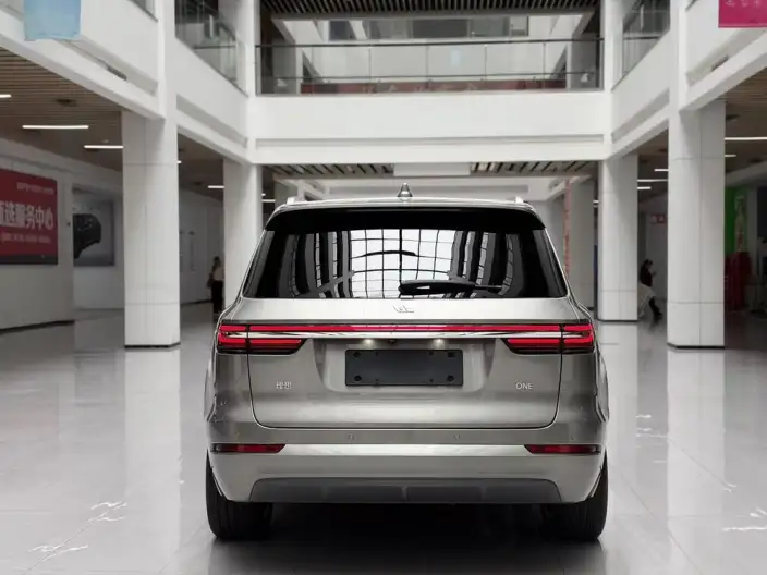 Li Auto ONE 2021 Model Extended Range 6 seat Edition – фото 6