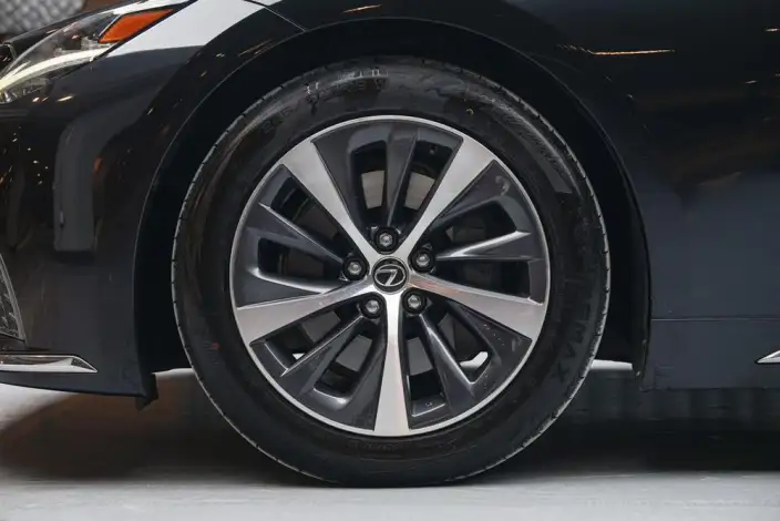 Lexus LS 2021 Model 500h Superior Edition – фото 8