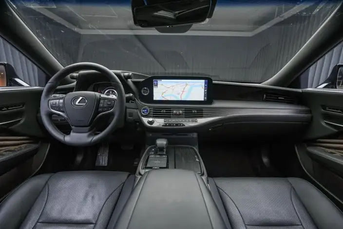 Lexus LS 2021 Model 500h Superior Edition – фото 9