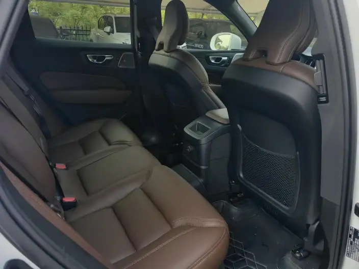 Volvo XC60 PHEV 2024 Model T8 4WD Long Battery Life Pro Smart Elegance Deluxe Edition – фото 10