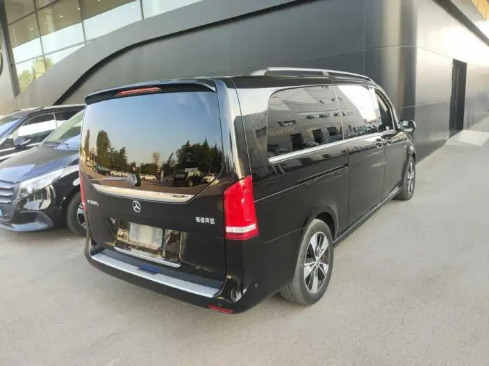 Mercedes-Benz V-Class 2021 Model V 260 L Long wheelbase Premium Edition – фото 4