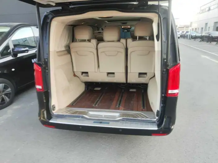 Mercedes-Benz V-Class 2021 Model V 260 L Long wheelbase Premium Edition – фото 9