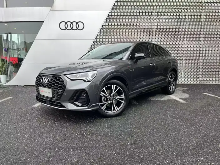 AUDI Q3 Sportback 2022 Model 40 TFSI Fashion Model – фото 1