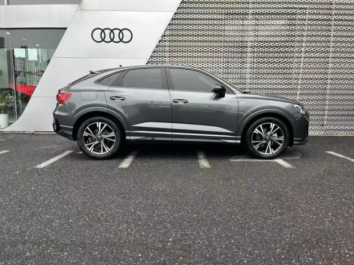 AUDI Q3 Sportback 2022 Model 40 TFSI Fashion Model – фото 5