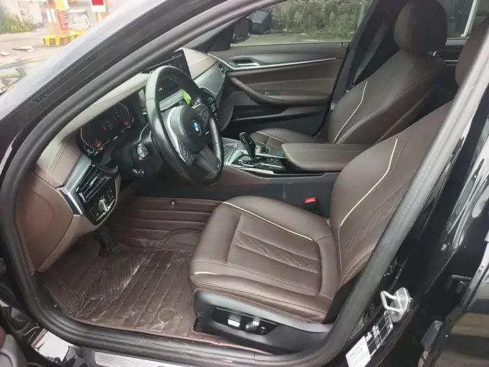 BMW 5 Series 2023 Model 530Li Leading Model M Sports Set – фото 8