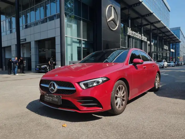 Mercedes-Benz A-class 2020 Model Facelift A 200 L Sports sedan Dynamic Model – фото 10