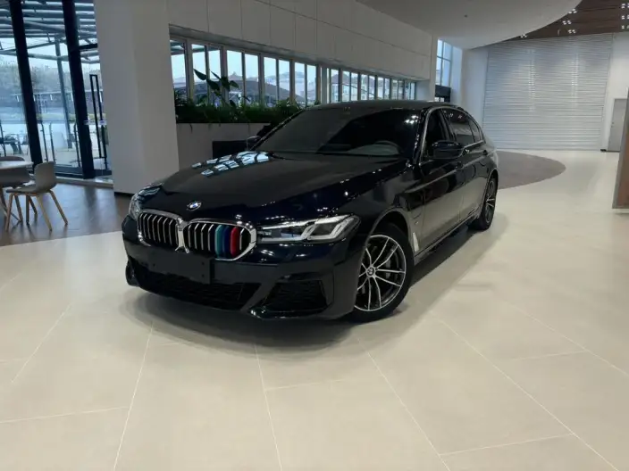 BMW 5 Series PHEV 2021 Model 535Le Luxury Set – фото 1
