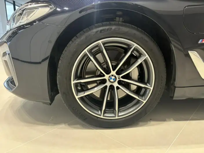 BMW 5 Series PHEV 2021 Model 535Le Luxury Set – фото 5