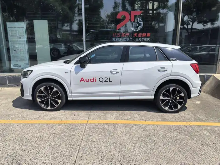 AUDI Q2L 2024 Model 35 TFSI Luxury Dynamic Model – фото 2