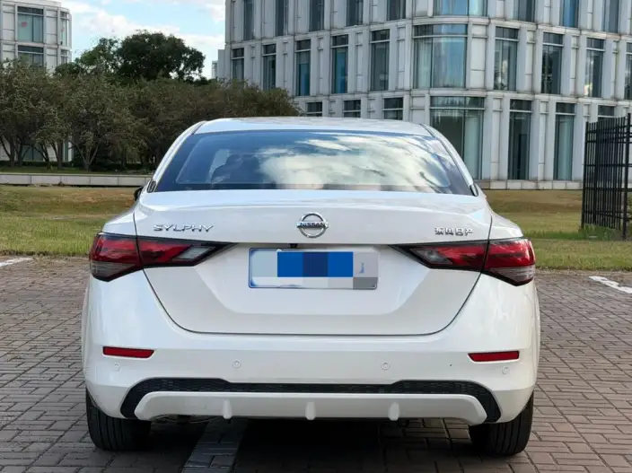 Nissan Sylphy 2021 Model 1.6L XL CVT Yuexiang Edition – фото 6