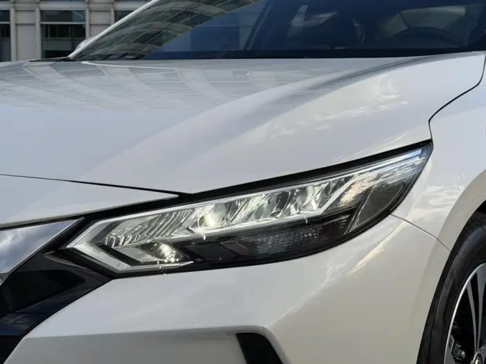 Nissan Sylphy 2021 Model 1.6L XL CVT Yuexiang Edition – фото 9