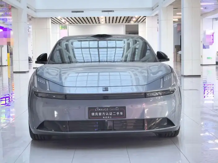 **Lynk & Co Z10** 2025 Model 95kWh 702km 4WD Halo