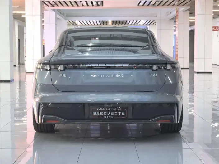 **Lynk & Co Z10** 2025 Model 95kWh 702km 4WD Halo – фото 5