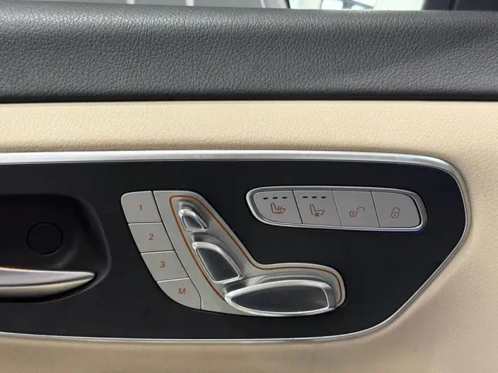Mercedes-Benz V-Class 2022 Model V 260 Premium Edition – фото 7
