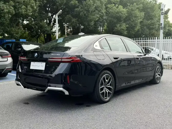 BMW i5 2025 Model eDrive40L M Sports Set – фото 5