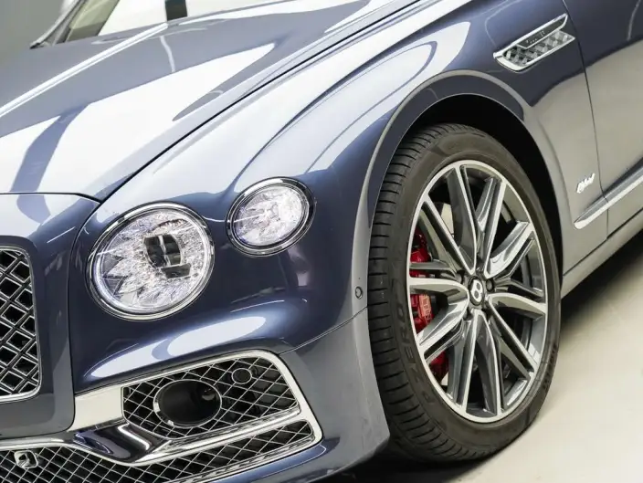 Bentley Flying Spur 2022 Model Hybrid Mulliner – фото 7