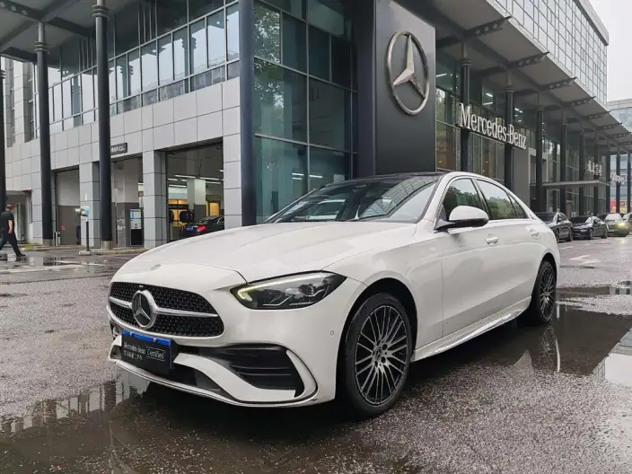 Mercedes-Benz C-Class 2023 Model C 260 L Sports Edition – фото 1