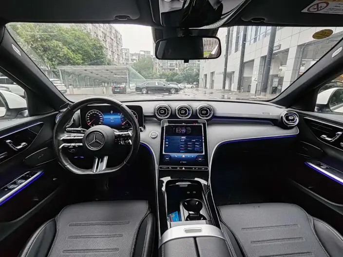 Mercedes-Benz C-Class 2023 Model C 260 L Sports Edition – фото 9