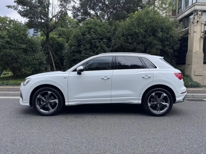 AUDI Q3 2023 Model 35 TFSI Fashion Dynamic Model – фото 3