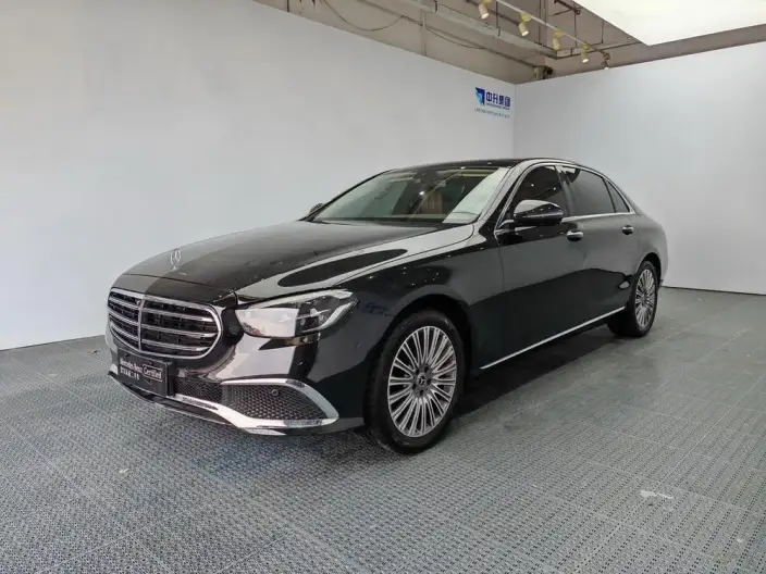 Mercedes-Benz E-Class 2021 Model E 300 L Luxury Model sedan – фото 1