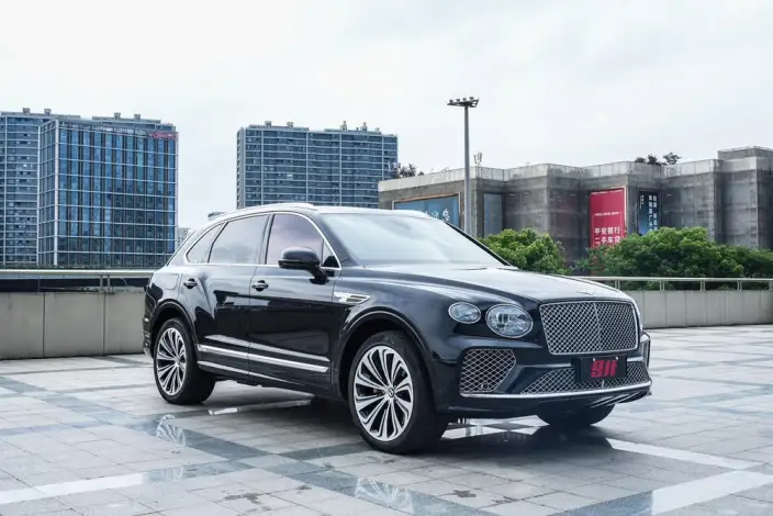 Bentayga 2022 Model 4.0T V8 – фото 2