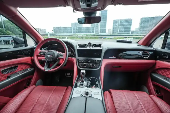 Bentayga 2022 Model 4.0T V8 – фото 10