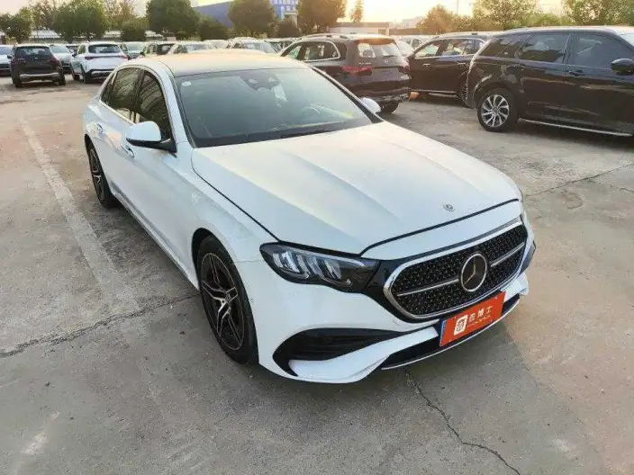 Mercedes-Benz E-Class 2024 Model E 260 L Sports sedan – фото 2
