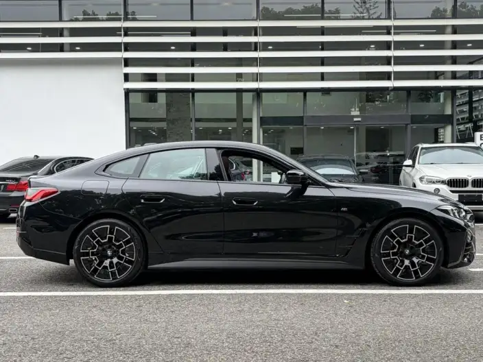 BMW 4 Series 2024 Model 430i Gran Coupe M Sports Night Set – фото 6