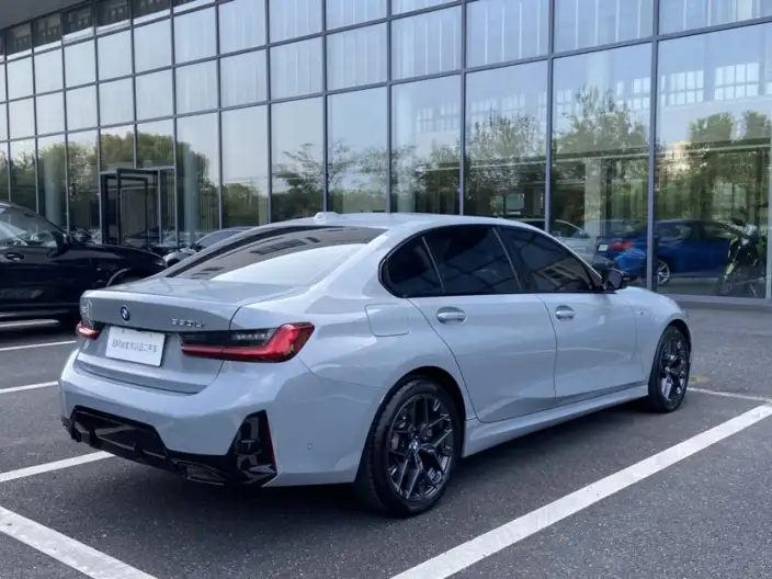 BMW 3 Series 2025 Model 330Li M Sports Night Set – фото 5