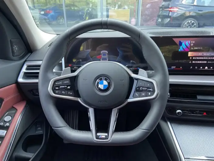 BMW 3 Series 2025 Model 330Li M Sports Night Set – фото 10