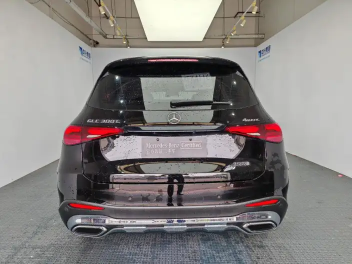 Mercedes-Benz GLC 2023 Model Facelift GLC 300 L 4MATIC Dynamic Model 5 seat – фото 6