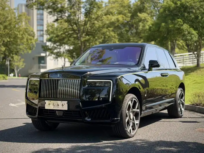 Cullinan 2025 Model Series II Black Badge