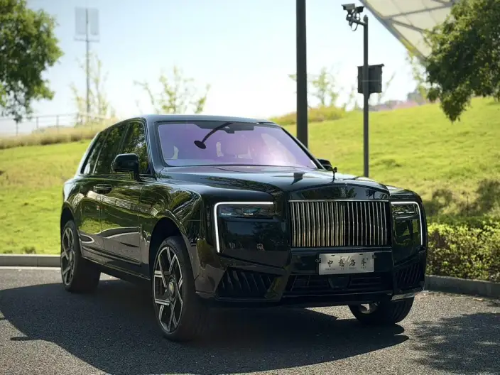 Cullinan 2025 Model Series II Black Badge
