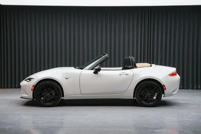 Mazda MX-5 2025 Model 2.0L Manual Rear Drive 2 seat Parallel Imported – фото 4