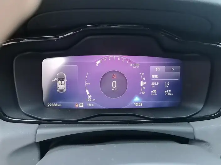 Lynk & Co 02 Hatchback 2022 Model 2.0TD Hatchback Pro – фото 6