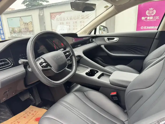 Roewe D7 DMH 2023 Model 125 Superior Edition – фото 8