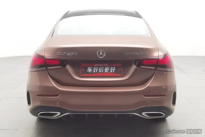 Mercedes-Benz A-class 2020 Model A 200 L Sports sedan – фото 3