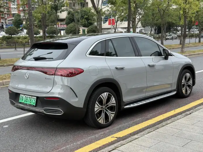 Mercedes-Benz EQE SUV 2024 Model EQE SUV 350 4MATIC Deluxe Edition – фото 6