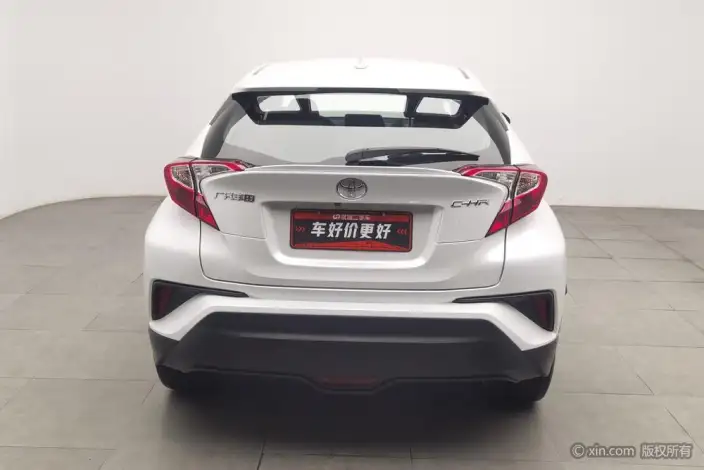 Toyota C-HR 2022 Model 2.0L Leading version – фото 3