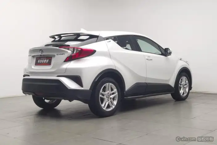 Toyota C-HR 2022 Model 2.0L Leading version – фото 4