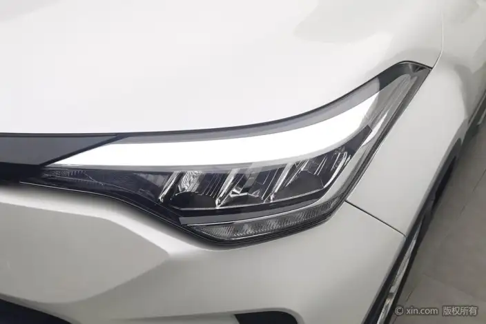 Toyota C-HR 2022 Model 2.0L Leading version – фото 8